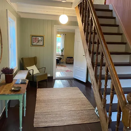 Bårdstua Villa *